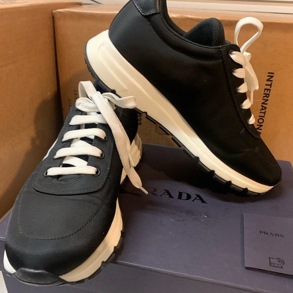AUTH PRADA Sneakers Plain Logo Street Style, in BLACK Unisex, EU 8.5/US 10 - Picture 14 of 14